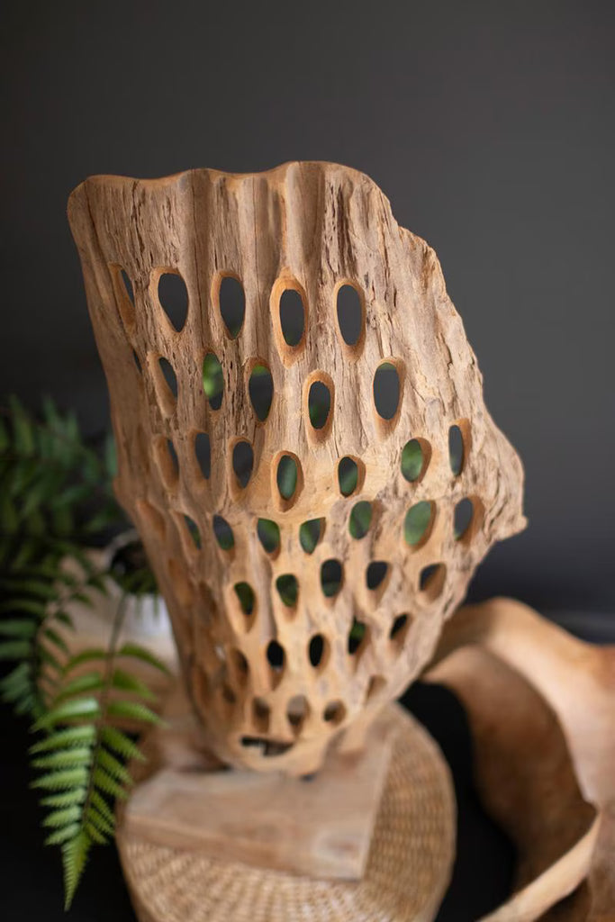 CARVED TEAK WOOD SCUPLTURE ON A BASE - PERFORATED — Kalalou DRA1008