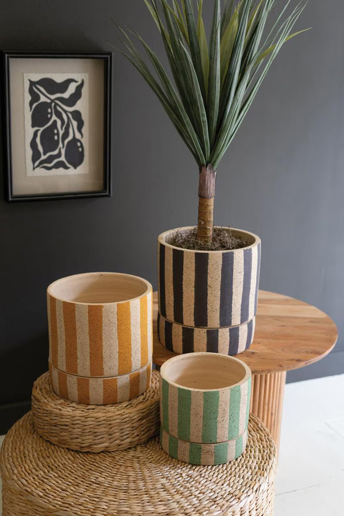 SET OF THREE CLAY PLANTERS WITH STRIPED DETAILS + TRAYS -ONE EACH SIZE — Kalalou H4504