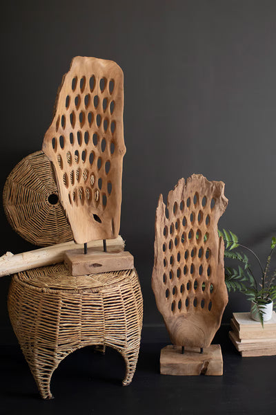 CARVED TEAK WOOD SCUPLTURE ON A BASE - PERFORATED — Kalalou DRA1008