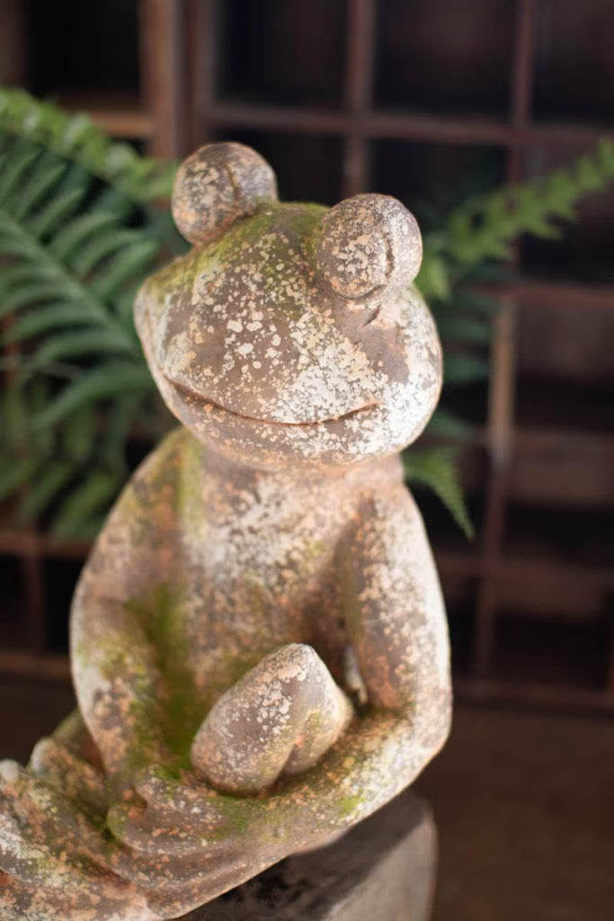 FAUX CONCRETE FROG - SMALL — Kalalou CHE1472