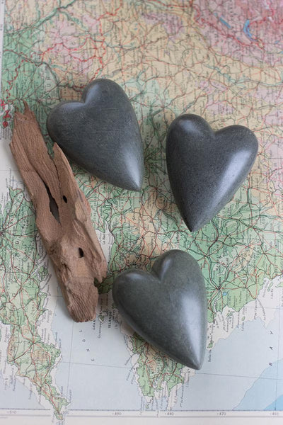 SET OF SIX HAND-CARVED STONE HEARTS - GREY (MIN 2) — Kalalou A5741K