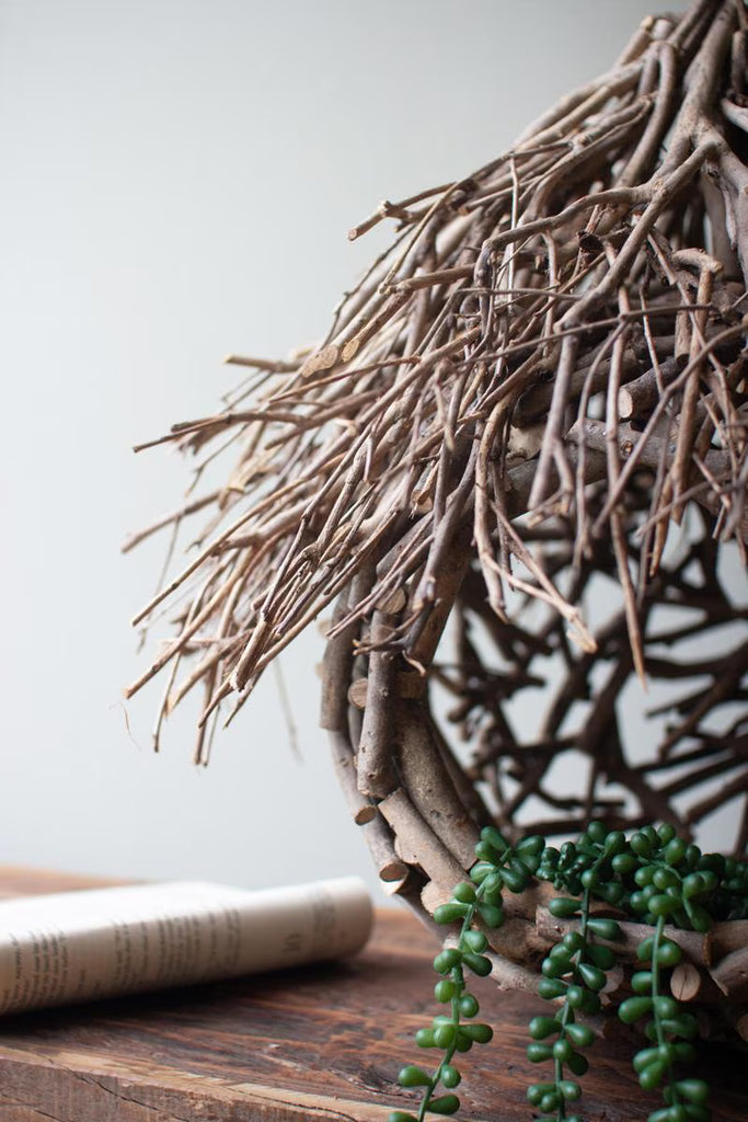 Round Tea Twig Bird House with Roof – image 3