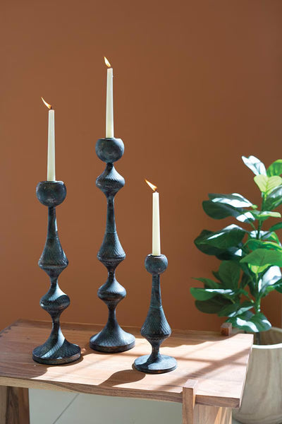 SET OF THREE METAL CANDLE TOWERS — Kalalou CMNQ1259
