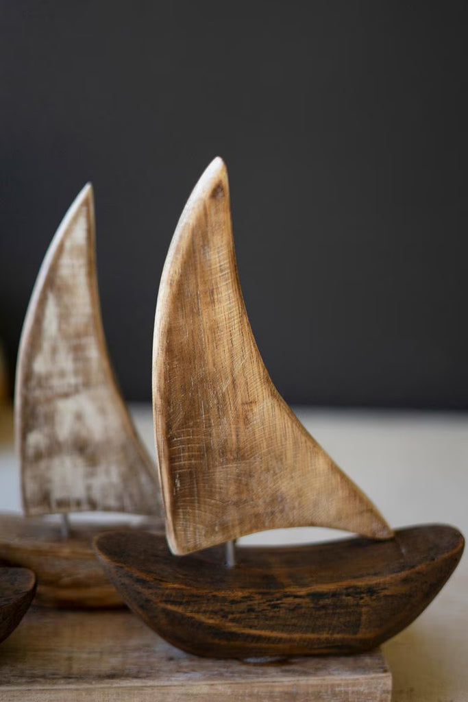 FIVE WOODEN SAIL BOATS ON A BASE — Kalalou DRA1034