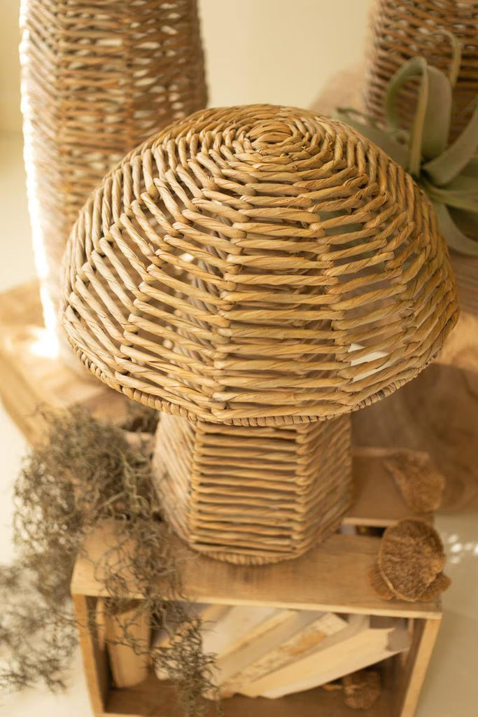 Set of 4 Woven Seagrass Mushrooms – image 4