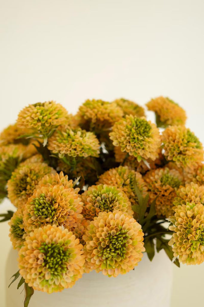 BUNDLE OF SEVEN  ARTIFICIAL ZINNIAS - YELLOW — Kalalou CHAL1004