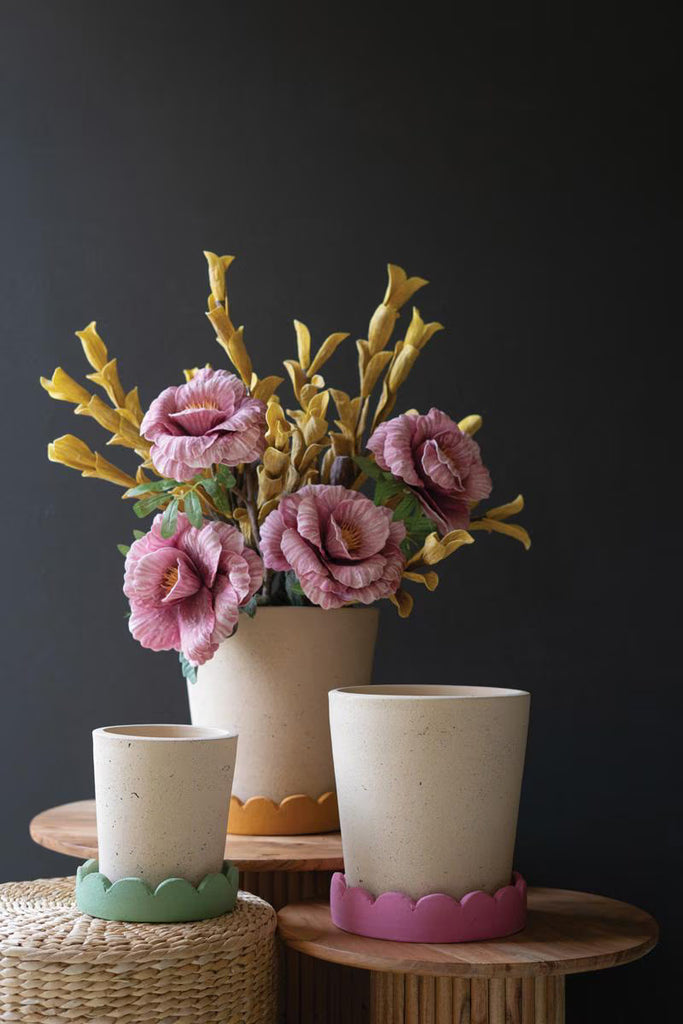 SET OF THREE SCALLOPED TERRACOTTA PLANTERS — Kalalou H4509