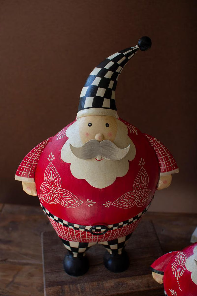 Set of 2 Painted Metal Santas with Checkered Detail – image 4
