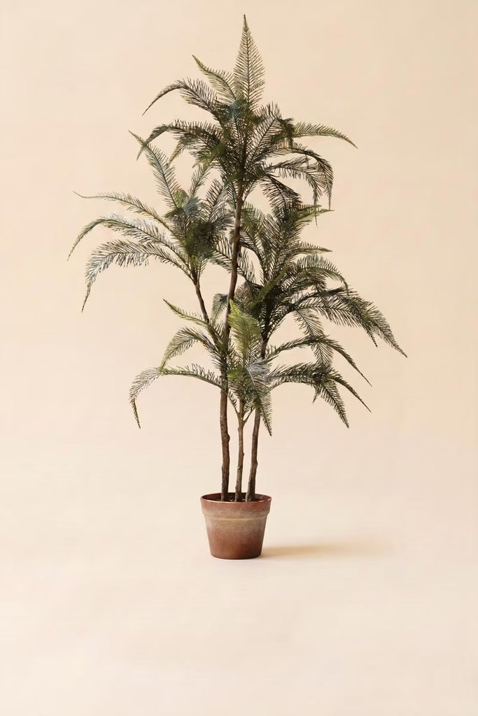 Artificial 46" Fern in Plastic Pot – image 4