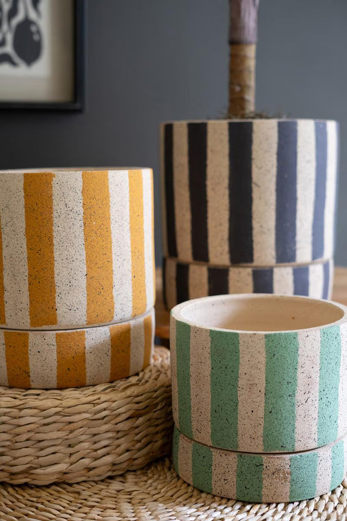 SET OF THREE CLAY PLANTERS WITH STRIPED DETAILS + TRAYS -ONE EACH SIZE — Kalalou H4504