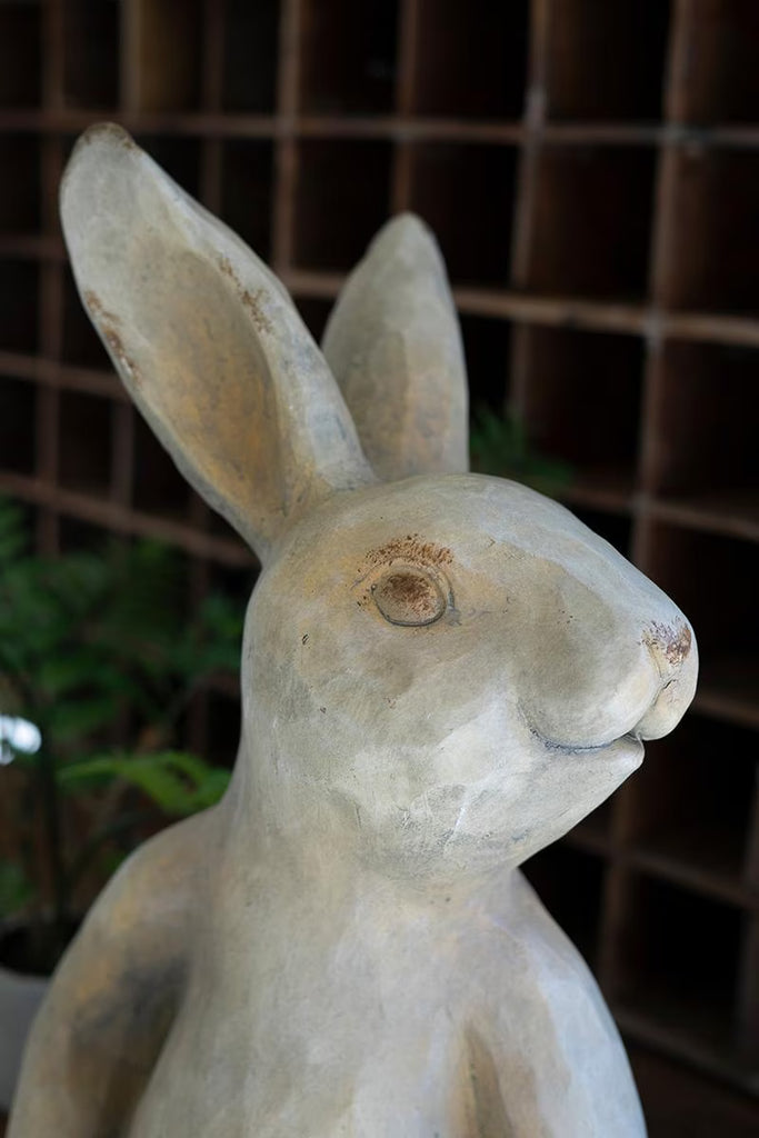 FAUX CONCRETE RABBIT SHELF SITTER — Kalalou CHE1531