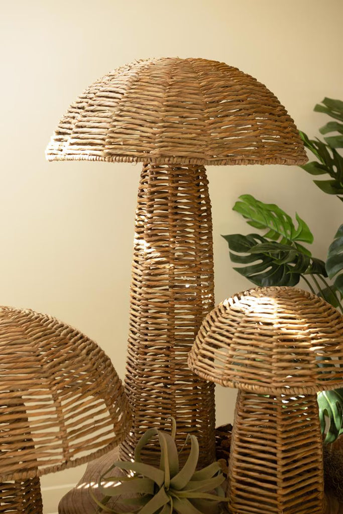 Set of 4 Woven Seagrass Mushrooms – image 7