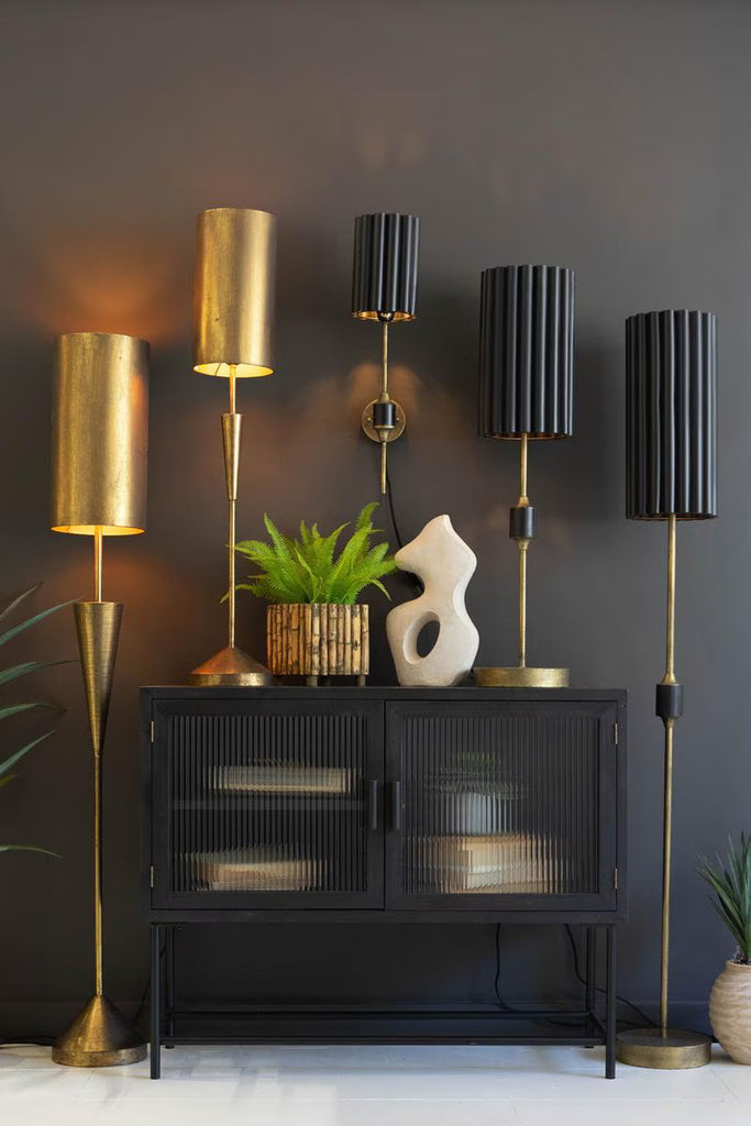 ANTIQUE GOLD TABLE LAMP WITH FLUTED BLACK METAL SHADE — Kalalou CLL2805