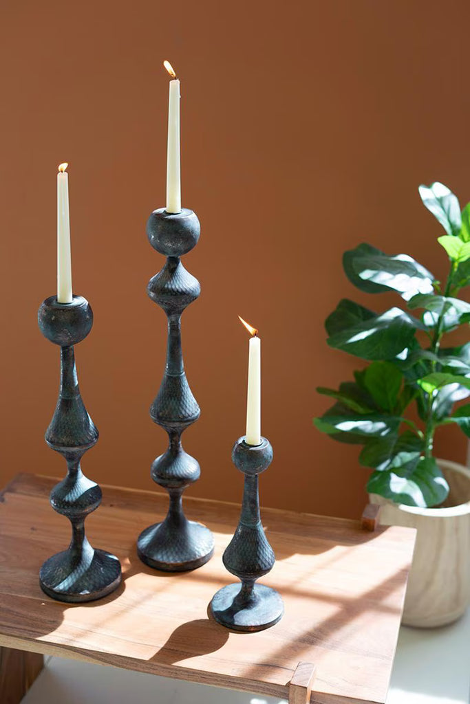 SET OF THREE METAL CANDLE TOWERS — Kalalou CMNQ1259