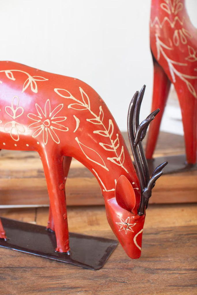 Set of 2 Painted Recycled Metal Folk Reindeer – image 4