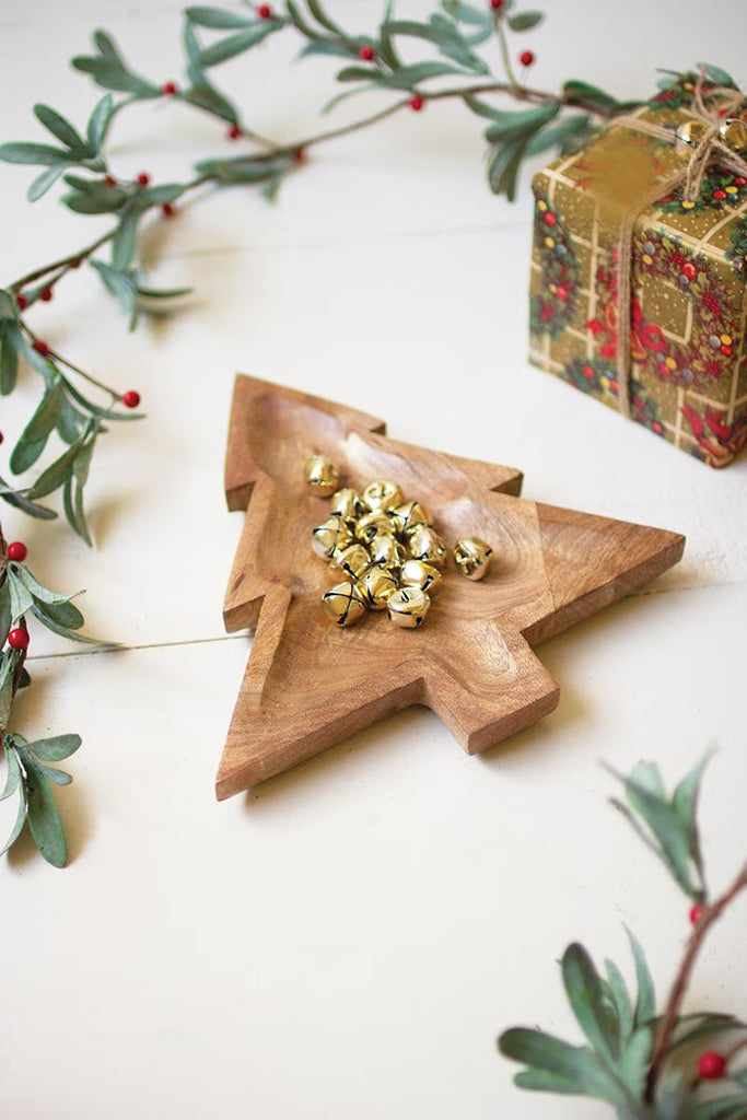 Set of 4 Carved Wooden Christmas Tree Platter – image 1