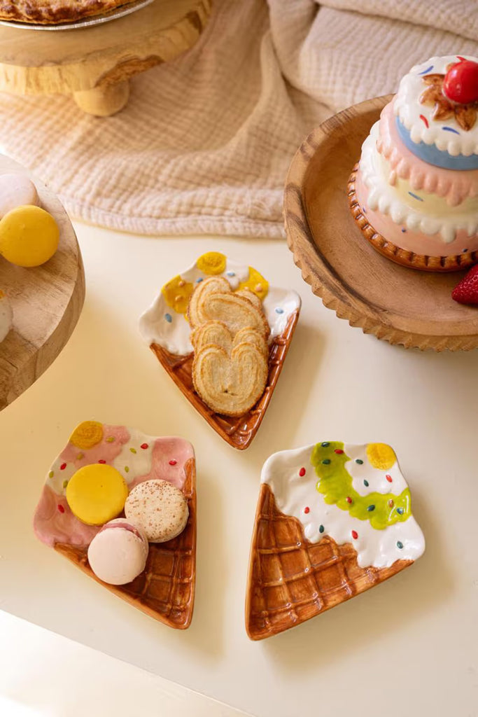 Set of 3 Ceramic Ice Cream Cone Plates
