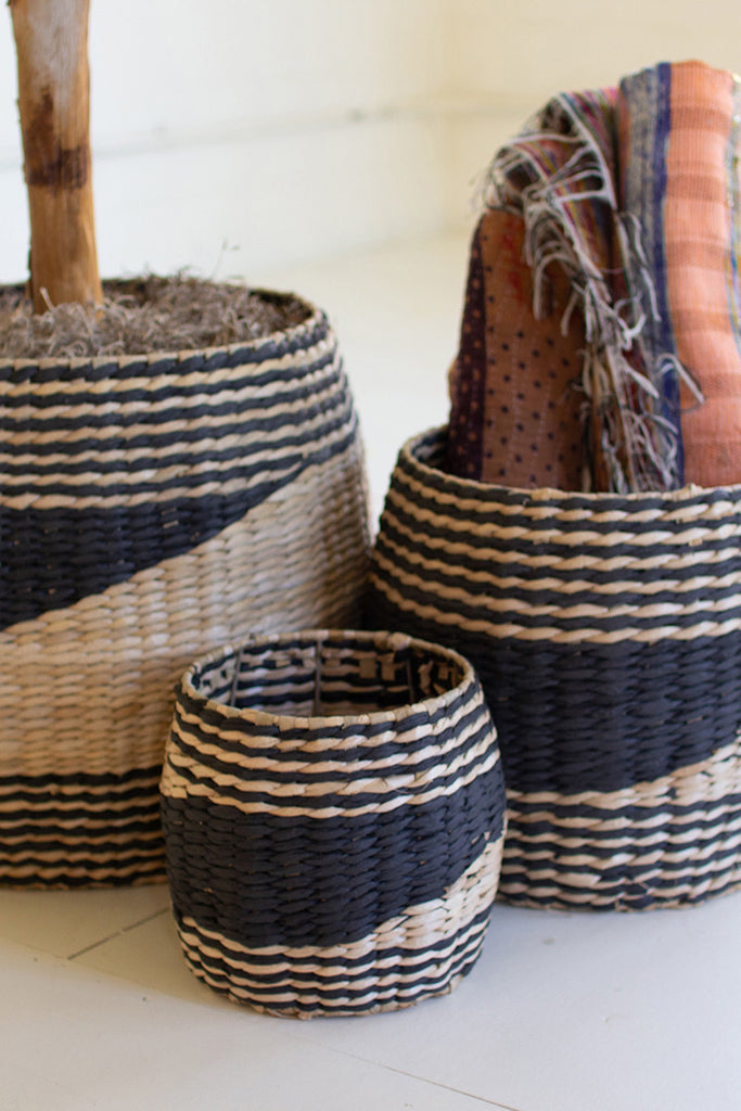 Set Of Three Round Black And Natural Seagrass Baskets - Hearts Attic 